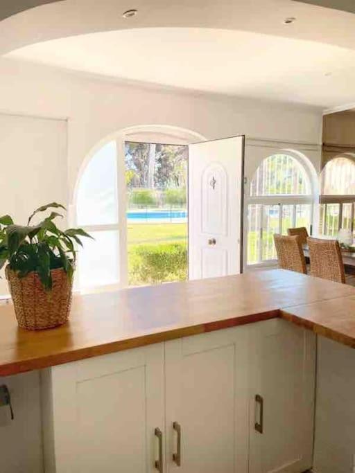 Bungalow Para 6 Pax A 7 Minutos De Playa Albir L'Alfas del Pi Exterior foto